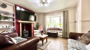 Sitting Room- click for photo gallery
